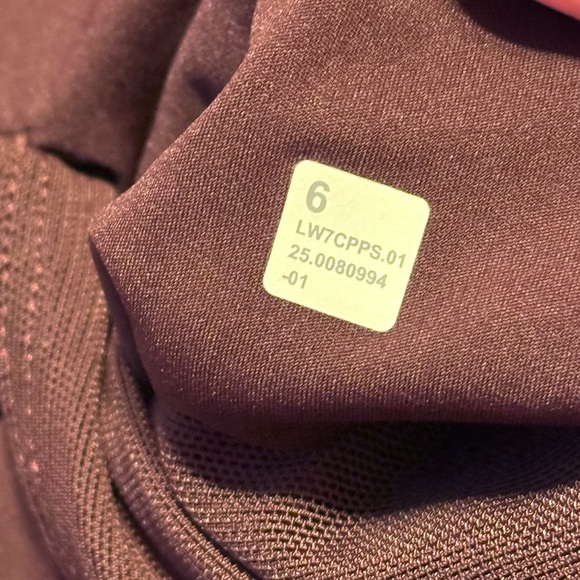 🔥🔥🔥🔥NWT/ lululemon athletica Women's Shorts - Goodnight Plum - Picture 5 of 5